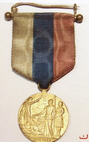 1951 J.K. – vpravo